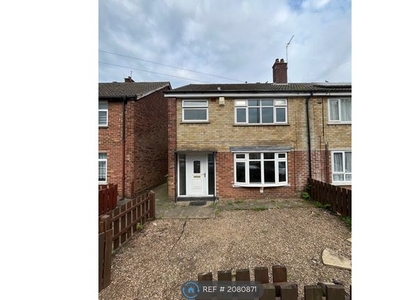 Semi-detached house to rent in Marlowe Road, Scunthorpe DN17