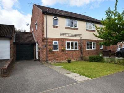 Semi-detached house to rent in Sherwood Close, Liss GU33