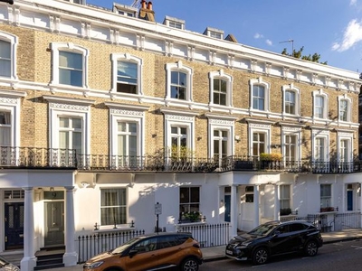 Terraced house for sale in Fawcett Street, London SW10