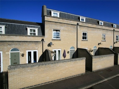 Terraced house to rent in Cavendish Place, Cambridge, Cambridgeshire CB1