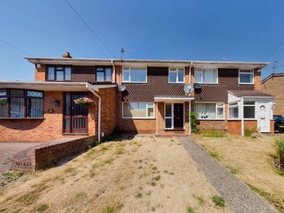 Terraced house to rent in Lane End Road, High Wycombe HP12