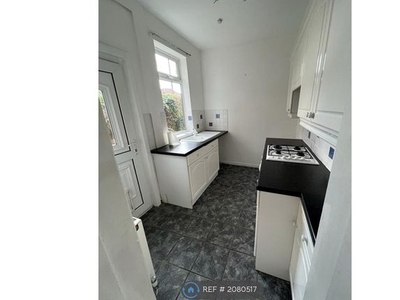 Terraced house to rent in Normanby Street, Swinton, Manchester M27