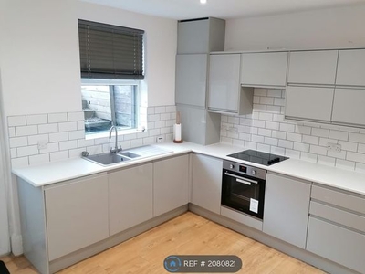 Terraced house to rent in Orchard Road, Sheffield S6