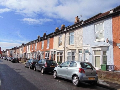 Terraced house to rent in Sutherland Road, Southsea PO4