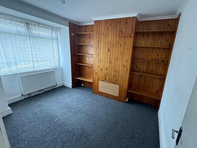 Terraced house to rent in Victoria Road, Barking IG11