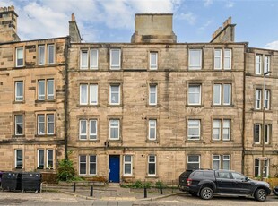 1 bed first floor flat for sale in Roseburn