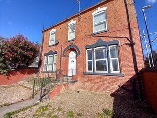 1 bedroom flat for rent in Flat 10, Church Road, Armley, Leeds, LS12 1TZ, LS12