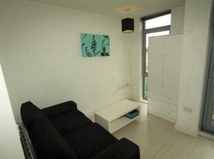 1 bedroom flat for rent in Manor Mills, Ingram Street, LS11