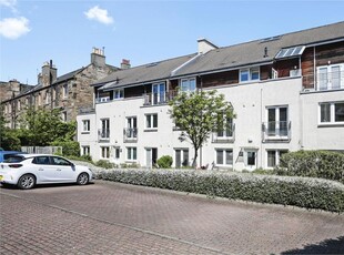 2 bed first floor flat for sale in Willowbrae