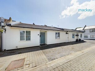 2 bedroom bungalow for rent in Port Hall Mews, Brighton, BN1 5PB, BN1