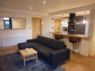 2 bedroom flat for rent in 9 Burton Crescent, Headingley, Leeds, LS6