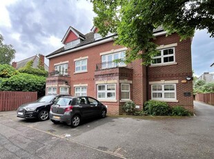 2 bedroom flat for rent in Boscombe, BH5