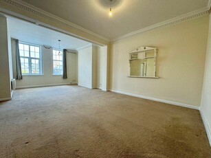 2 bedroom flat for rent in Christchurch Road, Boscombe, BH7