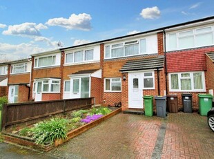 2 bedroom terraced house for rent in Hildenborough Crescent, Maidstone, Kent, ME16