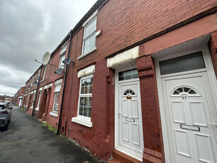 2 bedroom terraced house for rent in Rockhampton Street, Manchester, M18