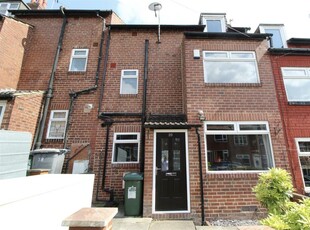 3 bedroom terraced house for rent in Norman View, Leeds, LS5