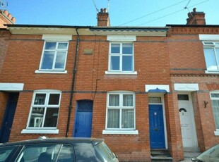 4 bedroom terraced house for rent in Lytton Road, Leicester, LE2