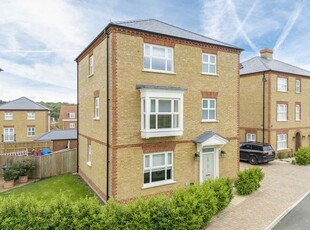 Detached house to rent in Lushington Drive, Barnet EN4