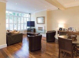 Detached house to rent in Violet Hill, St John's Wood, London NW8