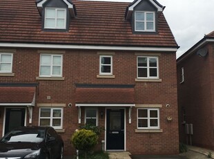 End terrace house to rent in Banks Crescent, Stamford PE9