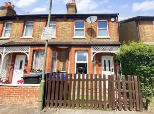 End terrace house to rent in Board School Road, Woking GU21