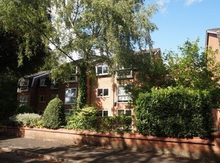 Flat to rent in 17 Parkfield Road South, Manchester M20