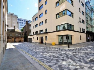 Flat to rent in Babmaes Street, St James's, London SW1Y