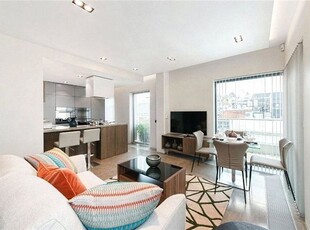 Flat to rent in Babmaes Street, St. James's SW1Y