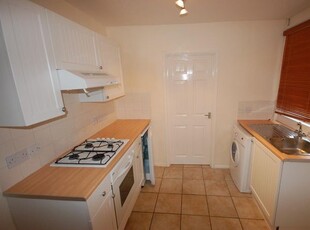 Flat to rent in Belmont Road, Reading RG30