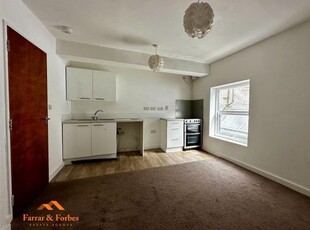 Flat to rent in Bethesda Street, Burnley BB11