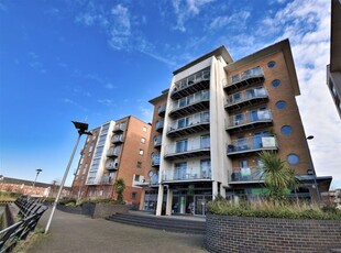 Flat to rent in Caelum Drive, Colchester CO2