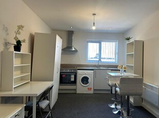 Flat to rent in Church Gate, Leicester LE1
