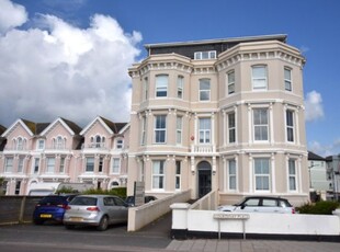 Flat to rent in Devon House, Courtenay Place, Teignmouth, Devon TQ14