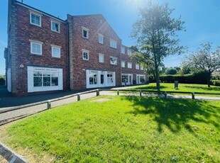 Flat to rent in Hastings Court, Bawtry Road, Wickersley S66