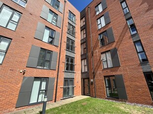 Flat to rent in Irwell Building, Derwent Street, Salford, Lancashire M54Ss M5