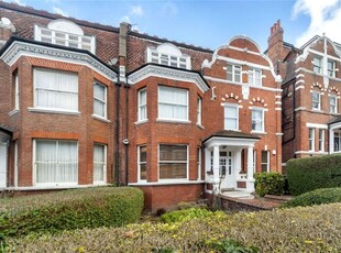 Flat to rent in Langland Gardens, Hampstead NW3