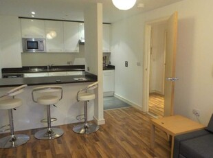 Flat to rent in Lower Ormond Street, Manchester M1