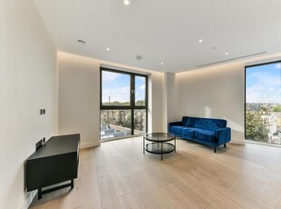 Flat to rent in Manuscript Court, Paragon Square, London WC1X