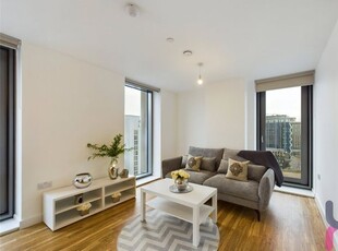 Flat to rent in Media City, Michigan Point Tower D, 18 Michigan Avenue, Salford M50