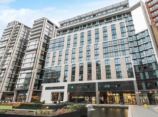 Flat to rent in Merchant Square East, London W2