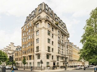 Flat to rent in Portland Place, London W1B