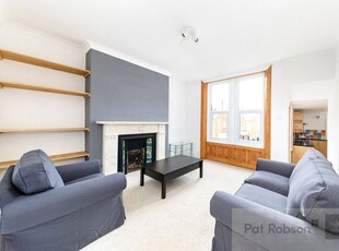 Flat to rent in St Georges Terrace, Jesmond, Newcastle Upon Tyne NE2