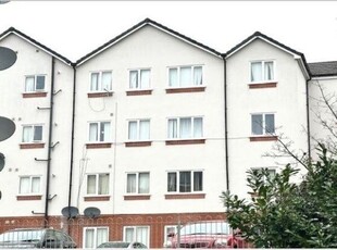 Flat to rent in Wistaston Road, Crewe CW2