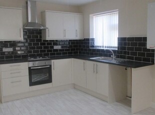 Flat to rent in Witton Lane, West Bromwich B71