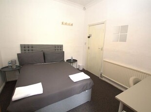 Property to rent in Clifton Street, Middlesbrough TS1