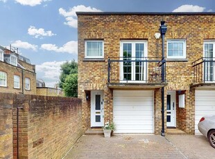 Property to rent in Holbrooke Place, Richmond TW10