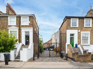 Property to rent in St Pauls Mews, Camden, London NW1