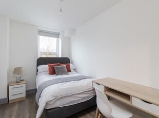 Room to rent in Belle Vue, Leek ST13