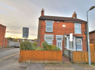Semi-detached house to rent in Levington Road, Ipswich IP3