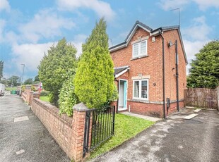 Semi-detached house to rent in Saxon Street, Manchester M40